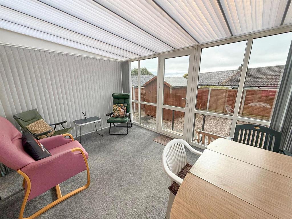 2 bed semi-detached bungalow, Silsden 10