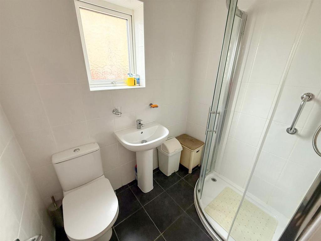 2 bed semi-detached bungalow, Silsden 11