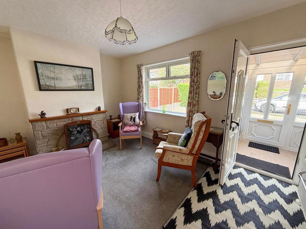 2 bed semi-detached bungalow, Silsden 3