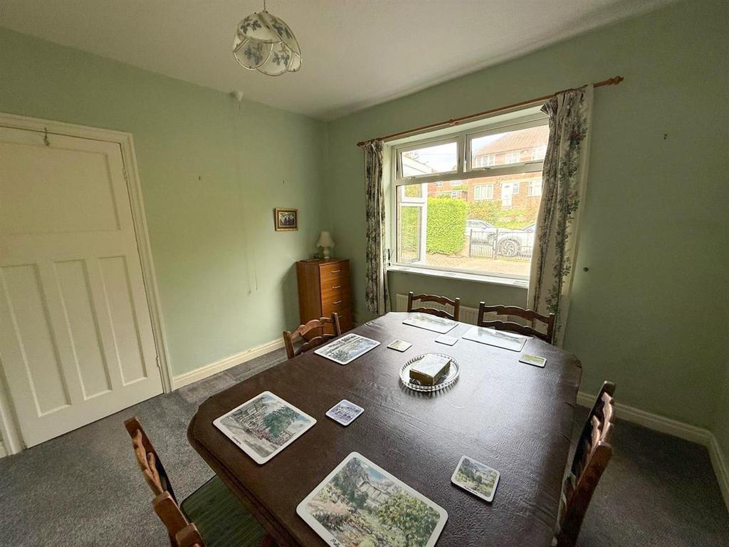 2 bed semi-detached bungalow, Silsden 5