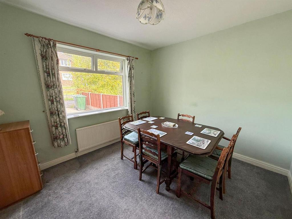 2 bed semi-detached bungalow, Silsden 6
