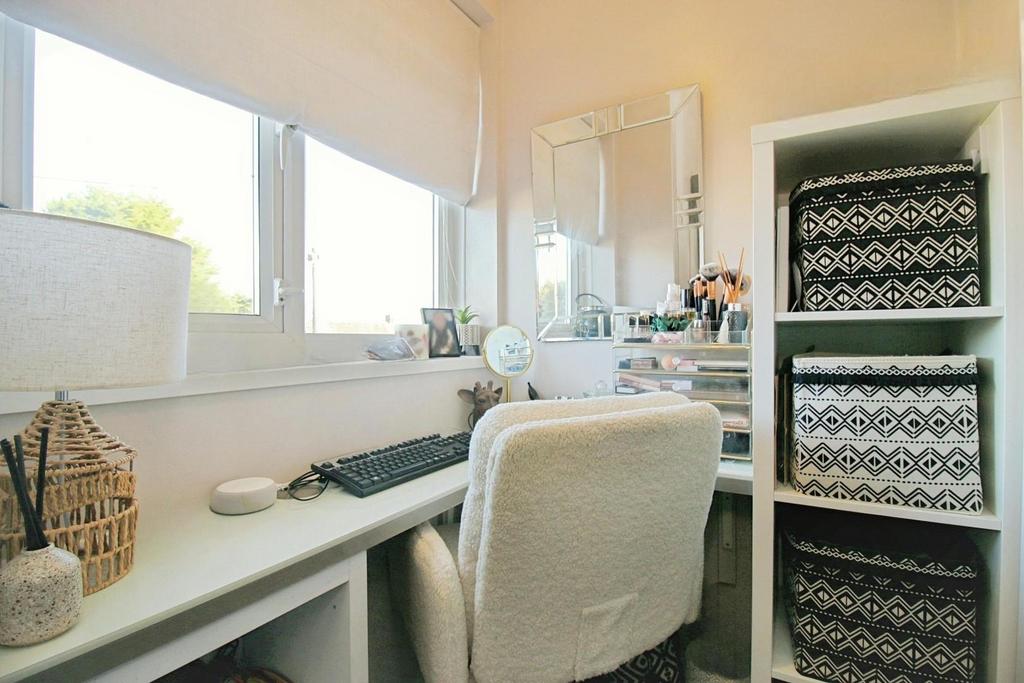 Dressing room / study