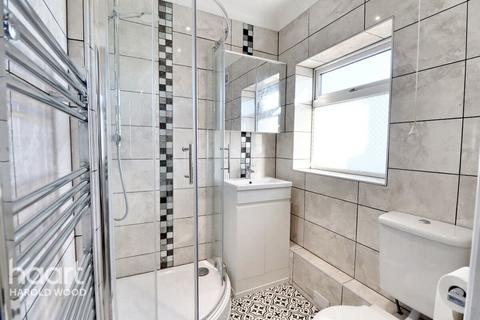 3a Grange Road, Romford, RM3 7DU