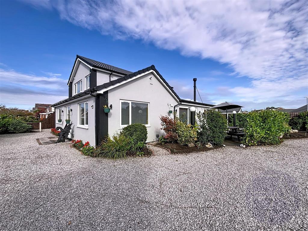 44-cornwall-exteriors 00003.jpg