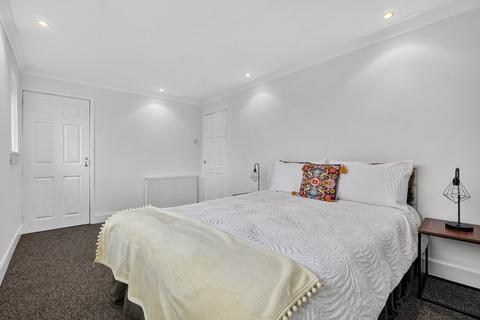 23 Anderson Drive, Irvine, KA12 9HX