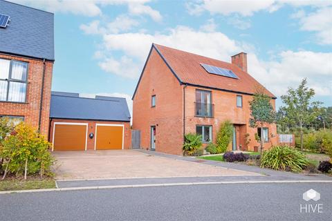 4 bedroom detached house for sale, Sword Close, Ringwood BH24