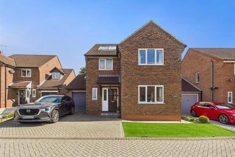 3 bedroom detached house for sale, Bartrams, Welton