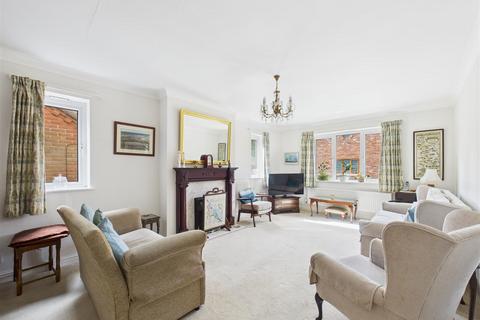 3 bedroom detached house for sale, Bartrams, Welton