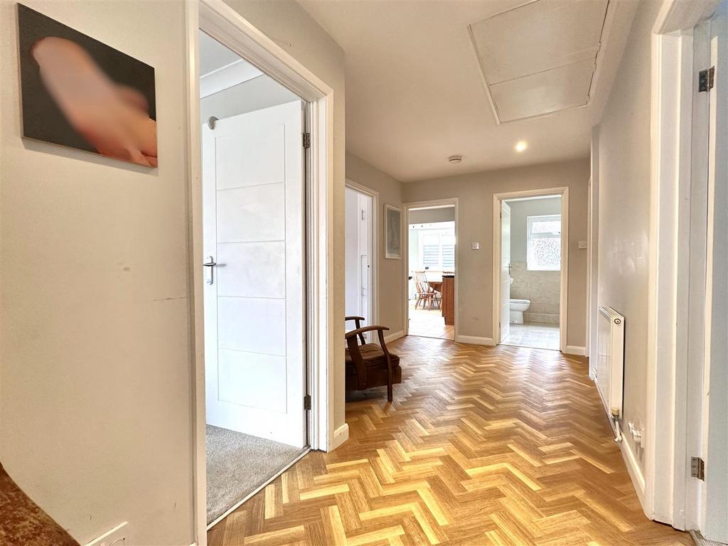 Sizeable Reception Hall 013