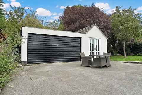 undefined, Main Street, Claypole, Newark