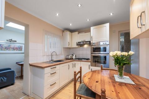 undefined, Cricklewood Lane, Cricklewood, London, NW2