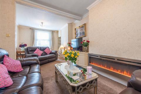 Cricklewood Lane, Cricklewood, London, NW2