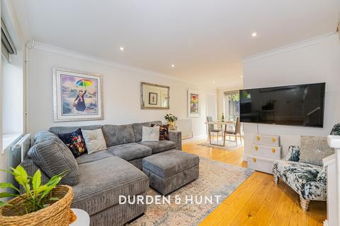 undefined, Kilnfield, Ongar, CM5