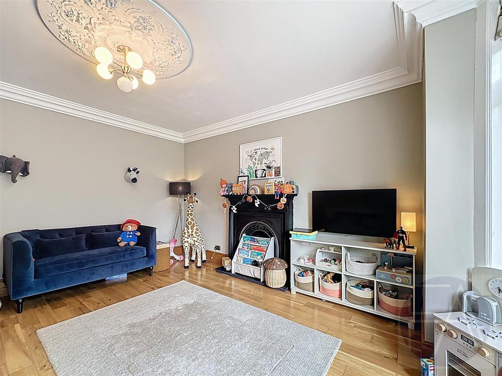 110-waterloo-road 00107.jpg