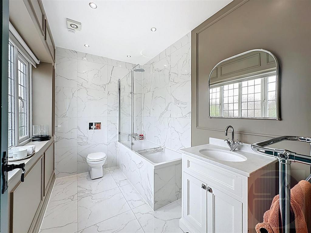 110-waterloo-road 00036.jpg