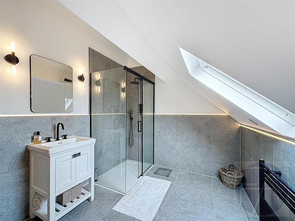 110-waterloo-road 00102.jpg