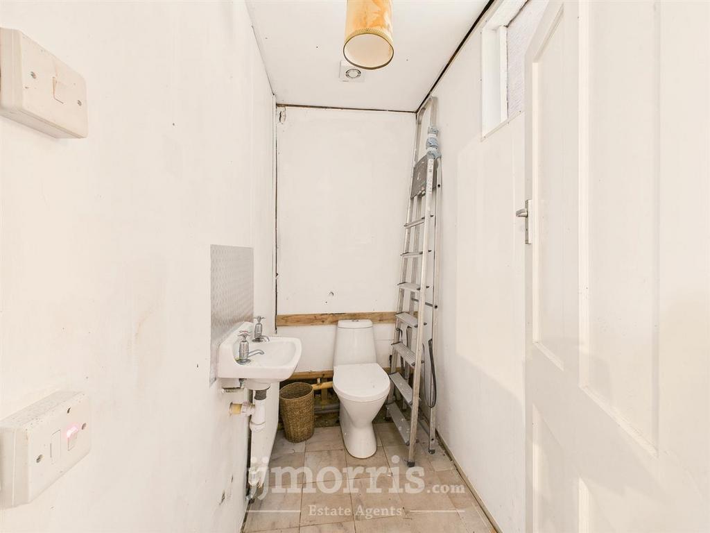 Separate WC