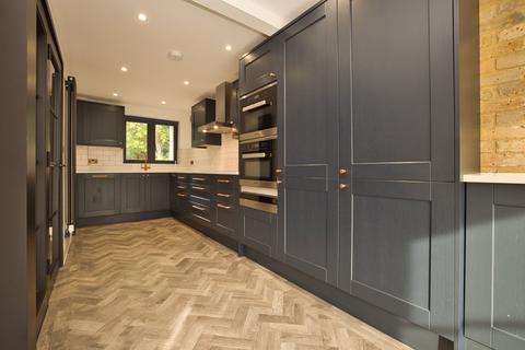 undefined, Park Avenue, Broadstairs, Kent, CT10