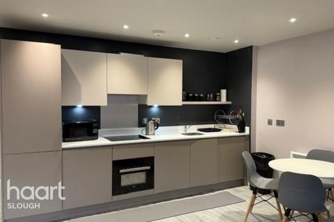 undefined, Petersfield Avenue, SLOUGH