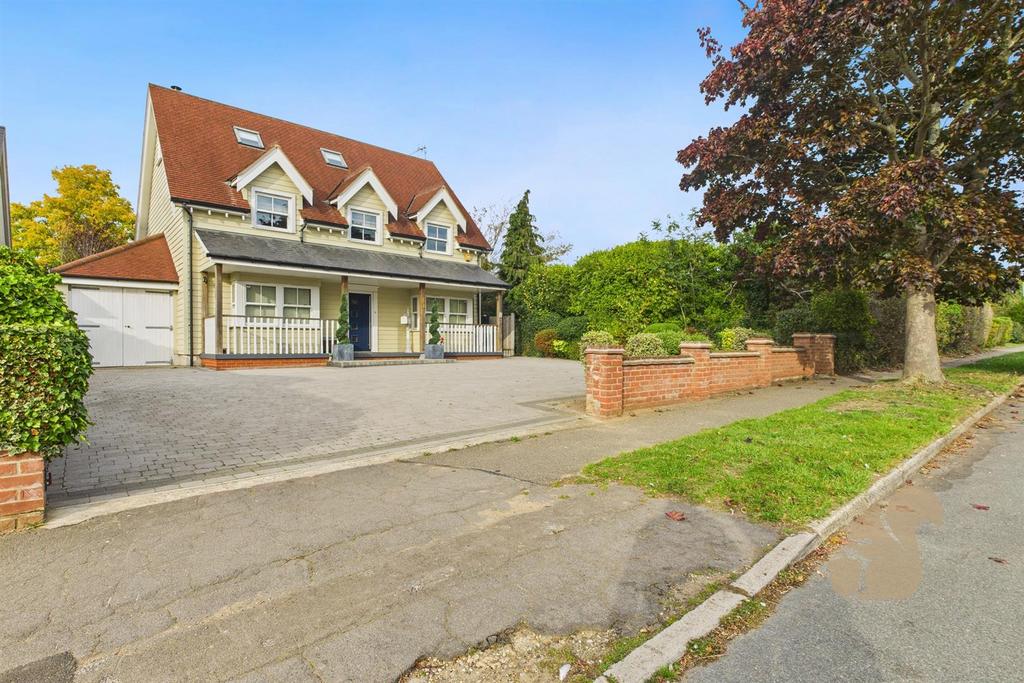 CAM03877 G0-PR0266-STILL002.jpg