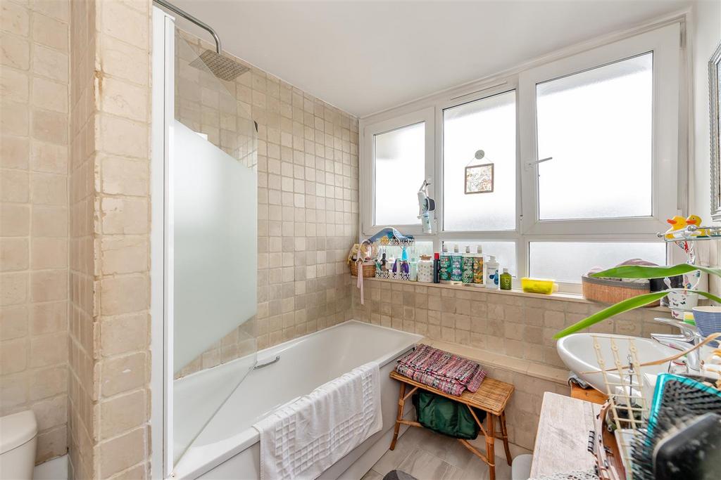 8666370-interior09.jpg