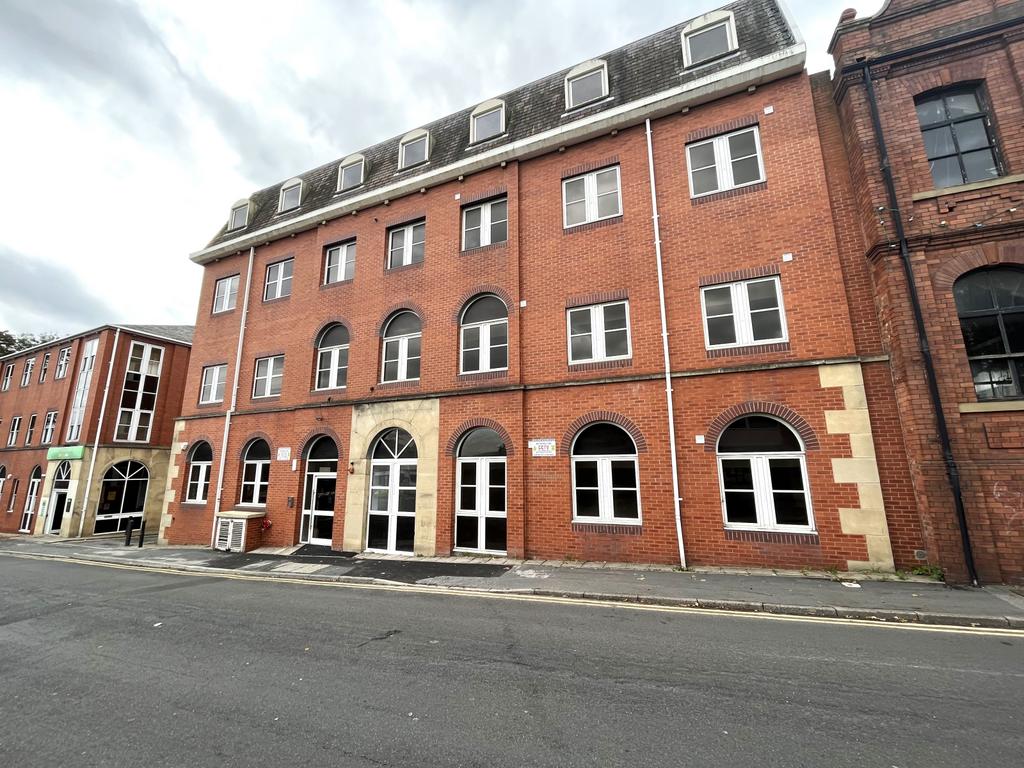 1 Bedroom, Top Floor Apartment