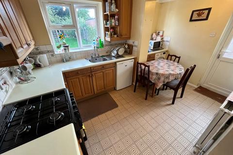 5 bedroom semi-detached house for sale, Fallowfield, Luton, Bedfordshire, LU3 1UN