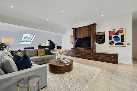 undefined, Wolf Grange, Hale, Altrincham
