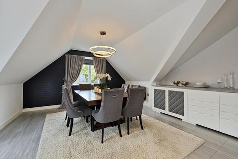 undefined, Wolf Grange, Hale, Altrincham