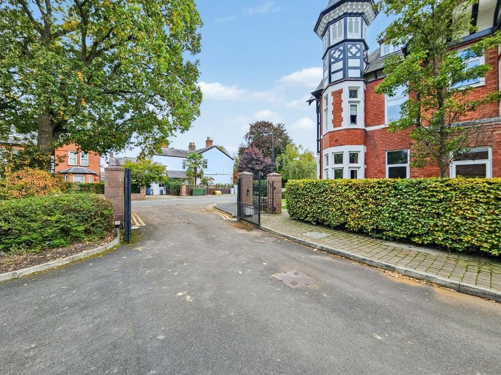 Communal Entrance