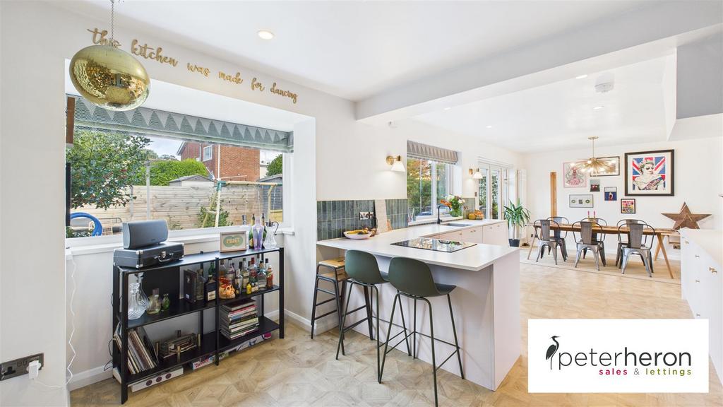 Open Plan Kitchen/Dining and Living Area