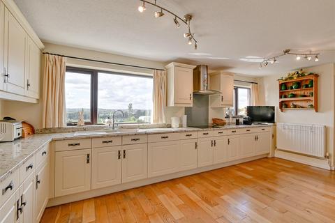 undefined, Forest Hills, New Road, Swindon, Dudley