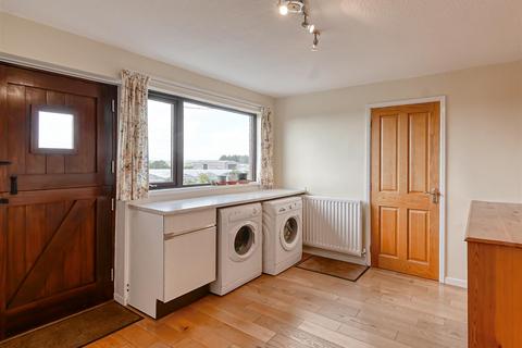 undefined, Forest Hills, New Road, Swindon, Dudley