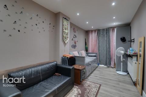 Arborfield Close, Slough