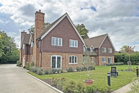 undefined, Langshott, Horley