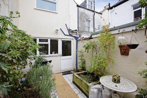 4 bedroom end of terrace house for sale, Somerset Place, Teignmouth, TQ14