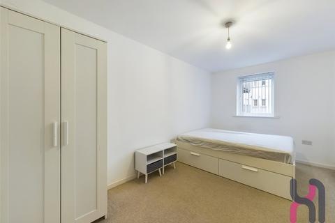 2 bedroom flat to rent, Endeavour House, 1b Elmira Way, M5