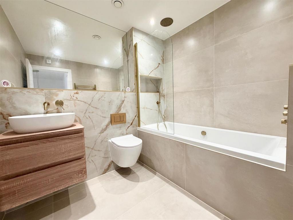 Family bathroom