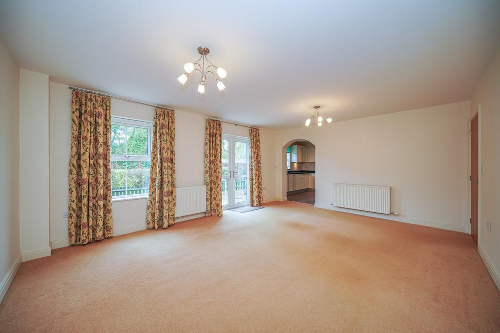 64-Arkley-Court-1003