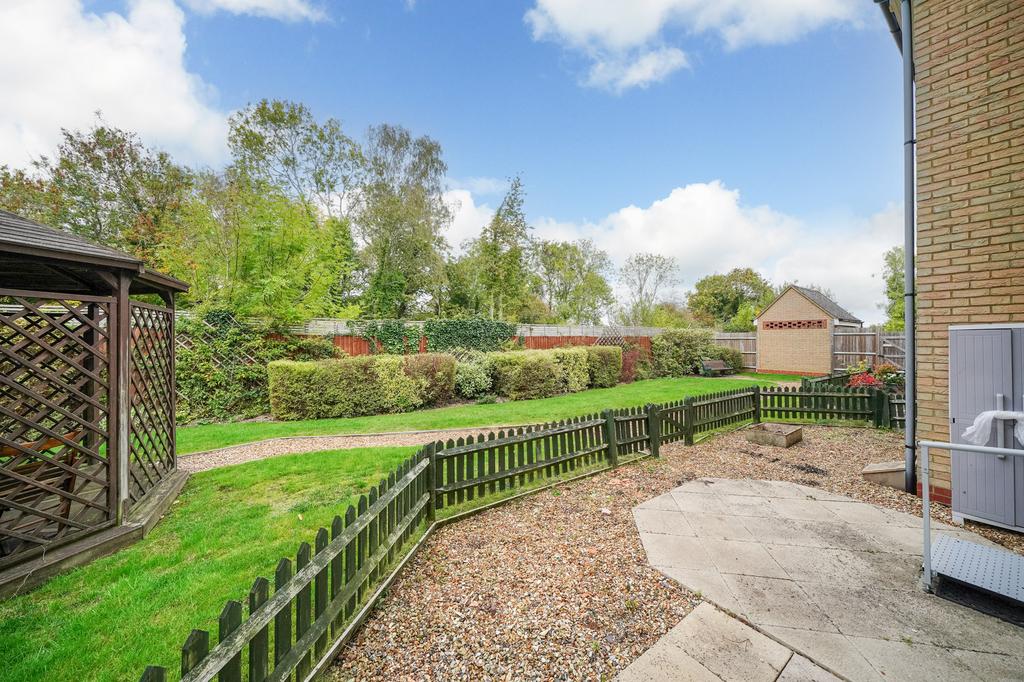 64-Arkley-Court-1017