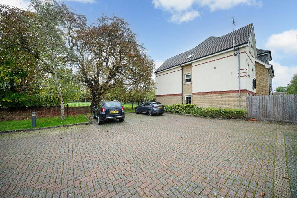 64-Arkley-Court-1022