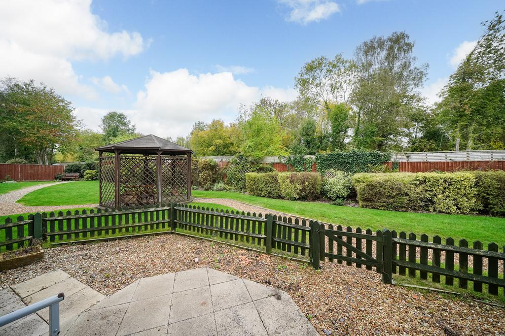 64-Arkley-Court-1016