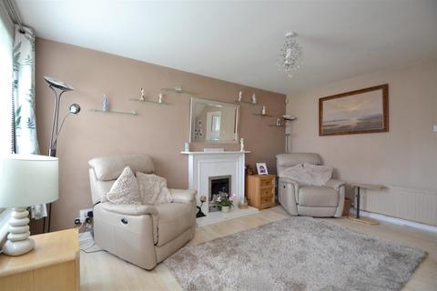 9 Peasmead, Buntingford, SG9 9SF