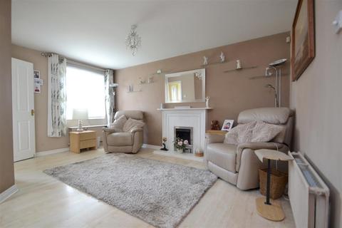 9 Peasmead, Buntingford, SG9 9SF
