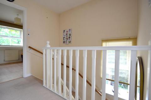 9 Peasmead, Buntingford, SG9 9SF