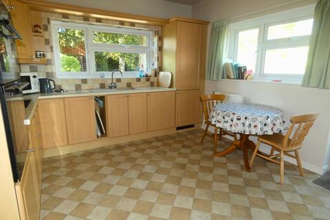 3 bedroom detached house for sale, West Mersea, CO5 8AE