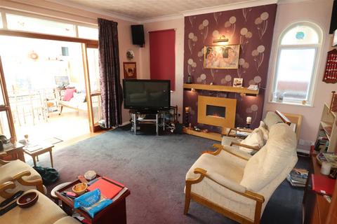 271 Court Road, Orpington, BR6 9BY
