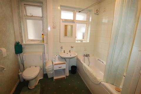 271 Court Road, Orpington, BR6 9BY