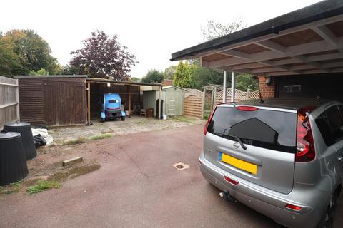 271 Court Road, Orpington, BR6 9BY