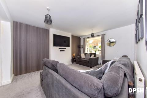3 bedroom detached house for sale, Woodcross, Churwell, Leeds